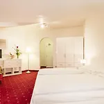 Hotel Grand Bellevue - Adults Only 4*