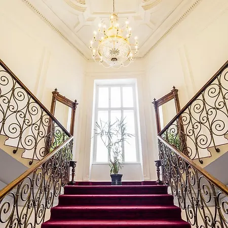 Grand Hotel Bellevue - Adults Only 4* Merano