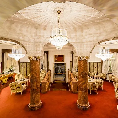 Hotel Grand Bellevue - Adults Only Meran