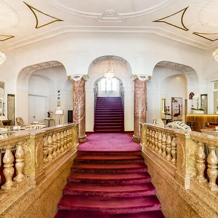 Grand Hotel Bellevue - Adults Only 4* Merano